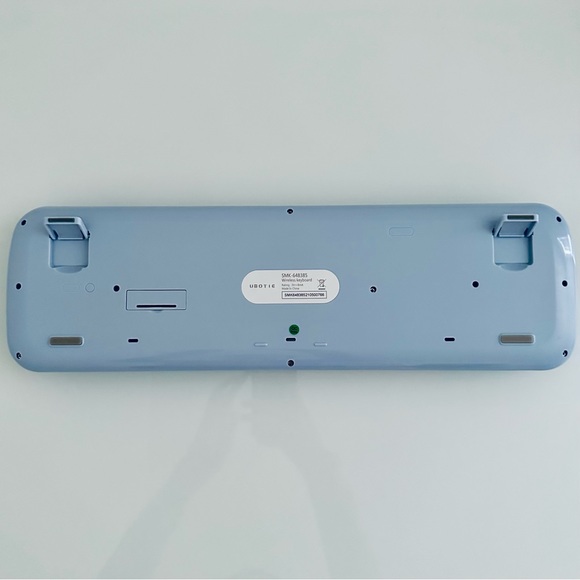 Colorful Wireless Keyboard - Picture 3 of 3